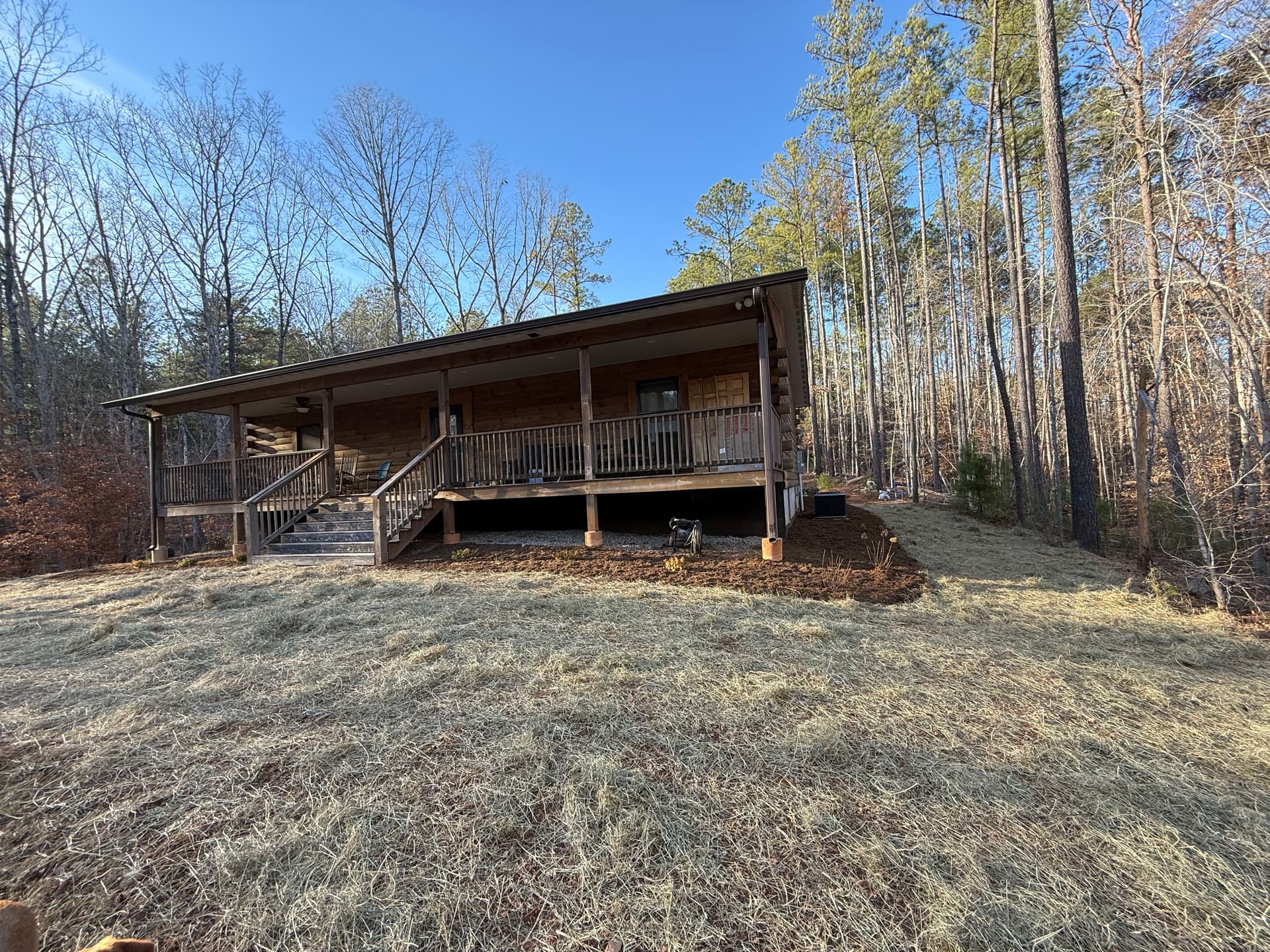 Flagstone Entry and Lush Lawn in Buckingham Cabin Retreat