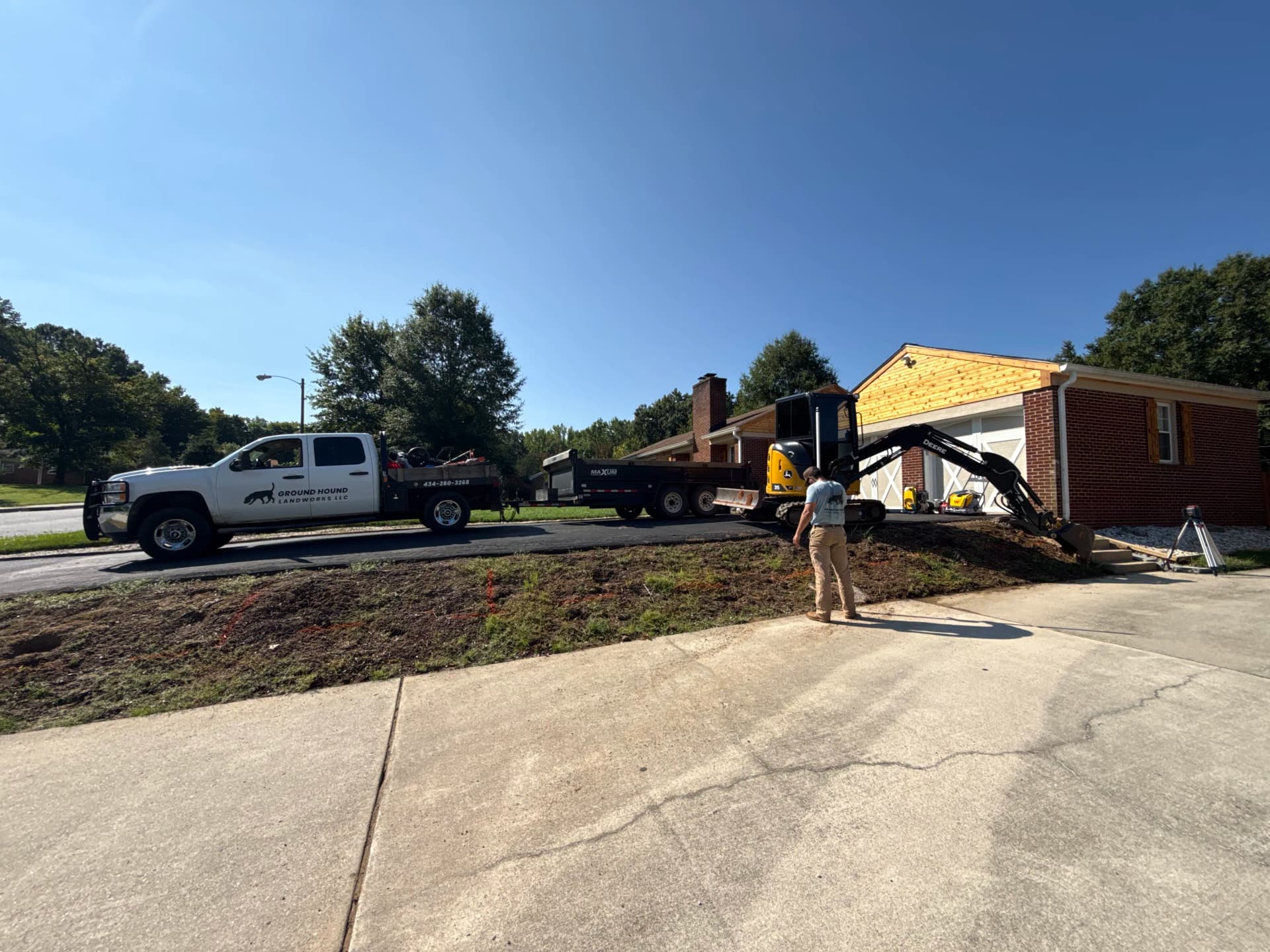 Gallery photos for Retaining Wall Built to Stop Driveway Edge Washout: Image #1